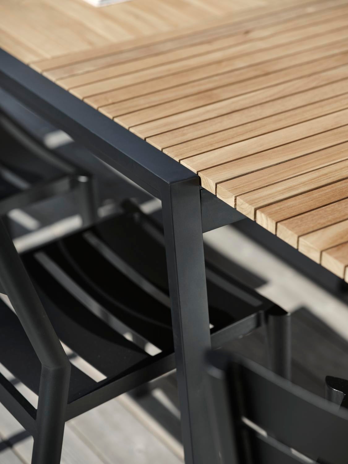 Naos table à manger Noir/teck