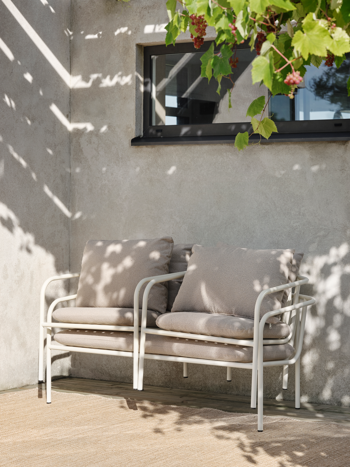 Bendt fauteuil Pearl White/Teddy Beige