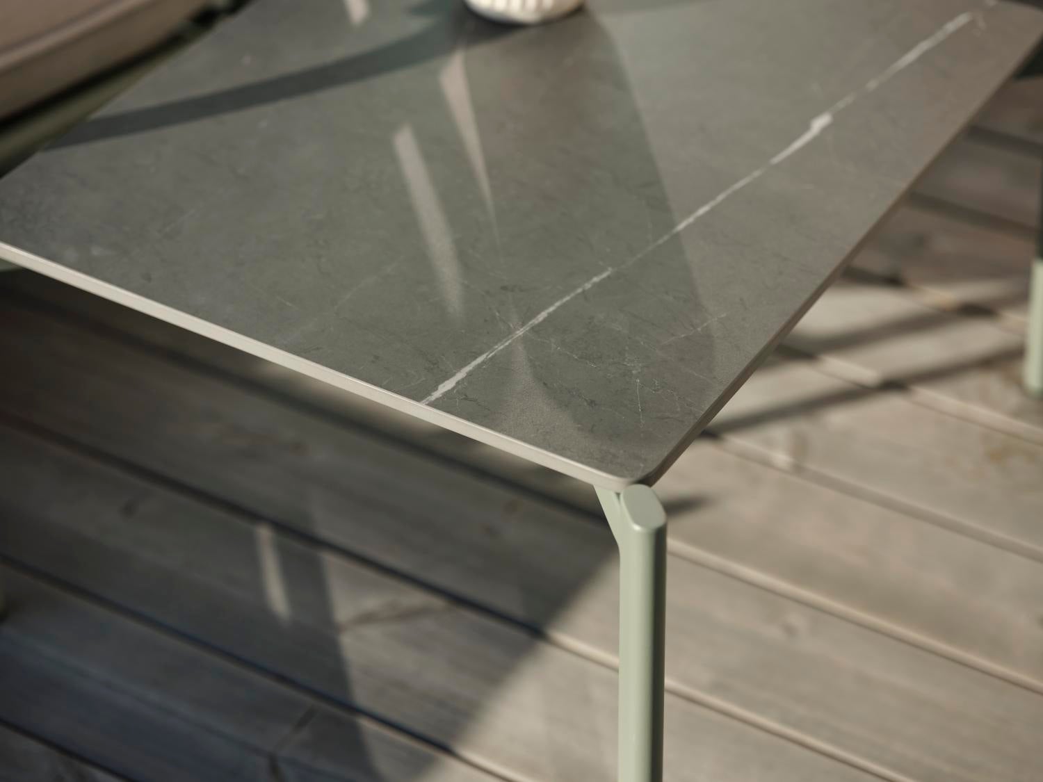 Hallavara table salon Dusty Green/gris